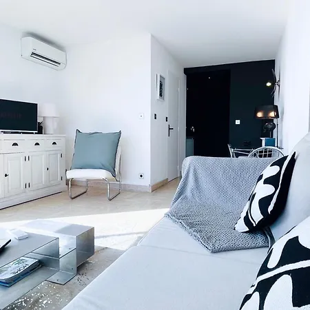 Gullaumont 2 Superb Rooftop With Seafront Terrace Antibes
