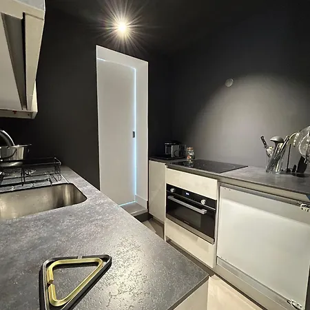 Gullaumont 2 Superb Rooftop With Seafront Terrace * Antibes