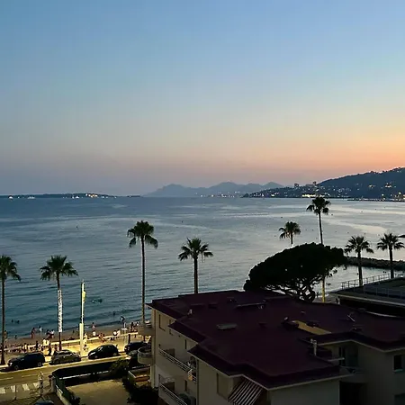 Gullaumont 2 Superb Rooftop With Seafront Terrace Antibes